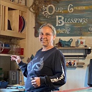 Meet your Posher, Connie